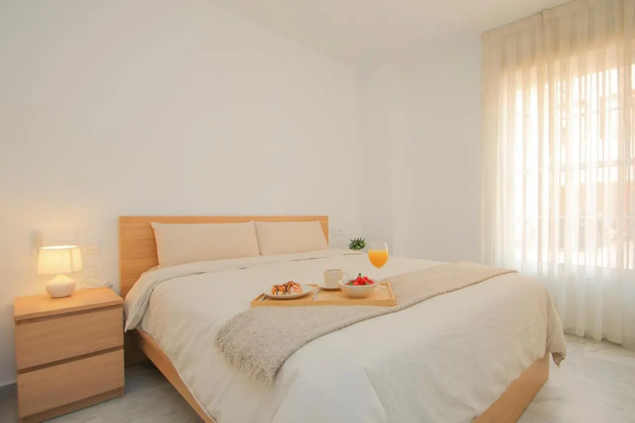 Modern Apt - Luxe Queen Bed - Walk To Isla Magica Seville Spain