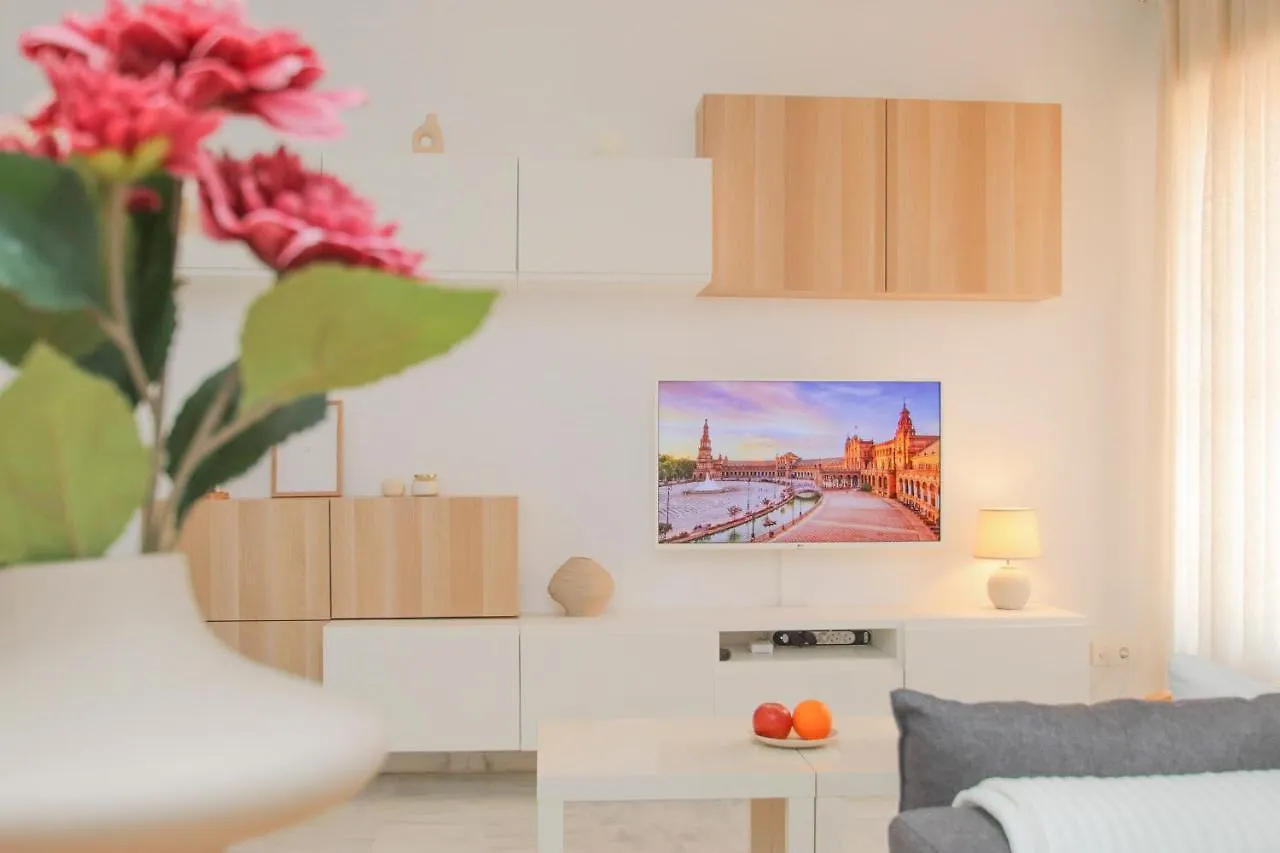 Apartment Modern Apt - Luxe Queen Bed - Walk To Isla Magica Seville