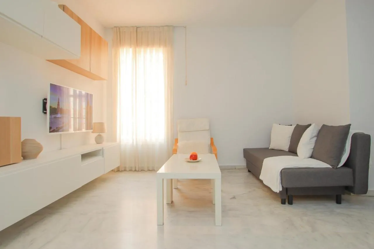 Modern Apt - Luxe Queen Bed - Walk To Isla Magica Seville 0*,
